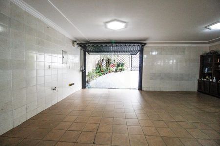Casa à venda com 590m², 5 quartos e 5 vagas Casa à venda com 590m², 5 quartos e 5 vagasGaragem
