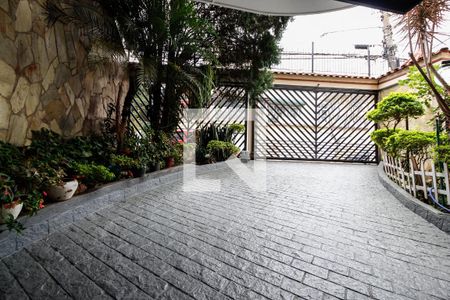 Casa à venda com 590m², 5 quartos e 5 vagas Casa à venda com 590m², 5 quartos e 5 vagasGaragem