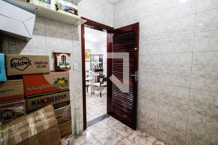 Casa à venda com 590m², 5 quartos e 5 vagas Casa à venda com 590m², 5 quartos e 5 vagasQuarto de serviço