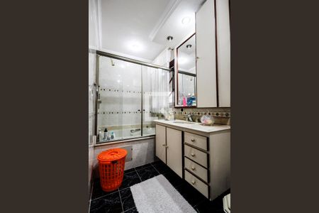 Casa à venda com 590m², 5 quartos e 5 vagas Casa à venda com 590m², 5 quartos e 5 vagasSuíte 4