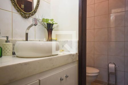 Lavabo de casa para alugar com 5 quartos, 295m² em Retiro Morumbi, São Paulo