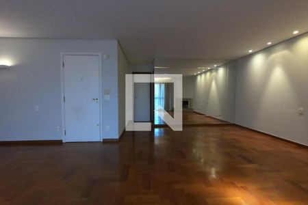 Sala de apartamento para alugar com 4 quartos, 225m² em Vila Suzana, São Paulo