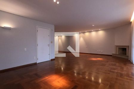 Sala de apartamento para alugar com 4 quartos, 225m² em Vila Suzana, São Paulo