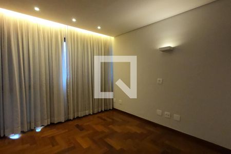 Sala de apartamento para alugar com 4 quartos, 225m² em Vila Suzana, São Paulo