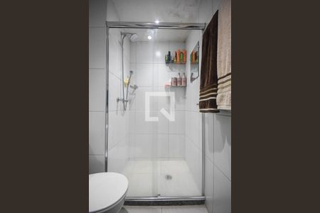 Apartamento à venda com 50m², 2 quartos e 1 vaga Apartamento à venda com 50m², 2 quartos e 1 vagaBanheiro