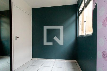 Quarto 1 de apartamento para alugar com 3 quartos, 54m² em Uberaba, Curitiba