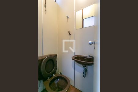 Lavabo de apartamento para alugar com 1 quarto, 65m² em Funcionários, Belo Horizonte