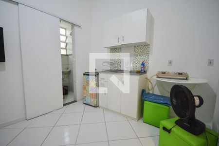 Sala - cozinha de apartamento para alugar com 1 quarto, 21m² em Centro, Rio de Janeiro