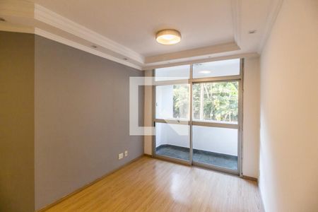 Sala de TV de apartamento à venda com 3 quartos, 79m² em Alphaville, Santana de Parnaíba