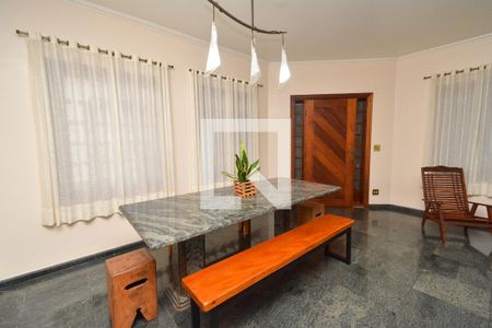 Sala de casa à venda com 4 quartos, 307m² em Vila Tibagi, Guarulhos