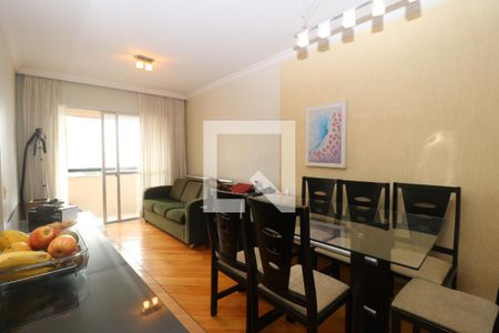 Apartamento à venda com 65m², 2 quartos e 1 vagaSala