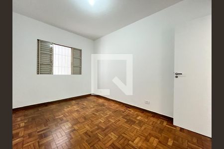 Quarto 2 de casa para alugar com 2 quartos, 270m² em Jardim Jabaquara, São Paulo