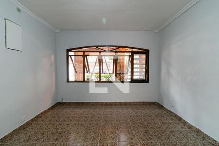 Sala de casa à venda com 6 quartos, 227m² em Vila Londrina, São Paulo