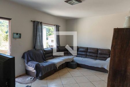 Sala de casa à venda com 4 quartos, 331m² em Serra Grande, Niterói