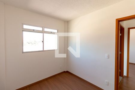 Quarto 2 de apartamento para alugar com 2 quartos, 54m² em Milionários (barreiro), Belo Horizonte