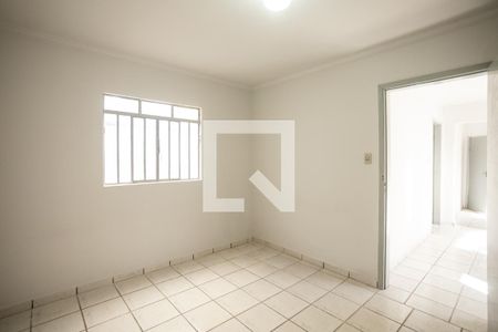 Quarto 1 de casa para alugar com 3 quartos, 150m² em Setor Campinas, Goiânia