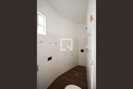 Banheiro de casa à venda com 5 quartos, 300m² em Vila São Nicolau, São Paulo