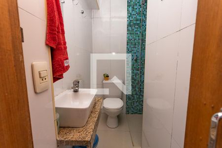 Banheiro de casa à venda com 3 quartos, 73m² em Vila Patrimonial, São Paulo