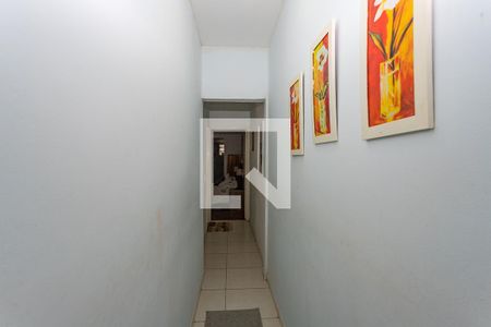 Corredor de casa à venda com 3 quartos, 73m² em Vila Patrimonial, São Paulo