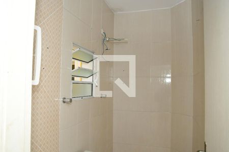 Banheiro de apartamento para alugar com 1 quarto, 40m² em Parque Alexandre, Cotia