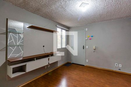 Sala  de apartamento para alugar com 2 quartos, 40m² em Rubem Berta, Porto Alegre