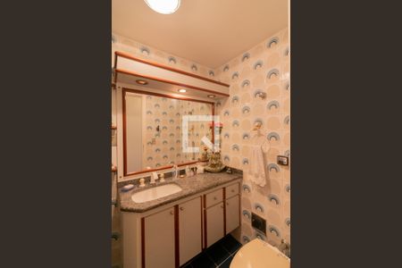 Apartamento para alugar com 120m², 3 quartos e 2 vagas Apartamento para alugar com 120m², 3 quartos e 2 vagasBanheiro Social