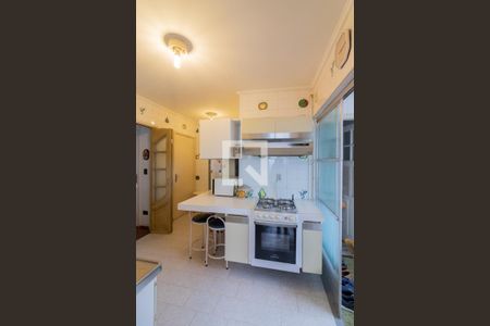 Apartamento para alugar com 120m², 3 quartos e 2 vagas Apartamento para alugar com 120m², 3 quartos e 2 vagasCozinha