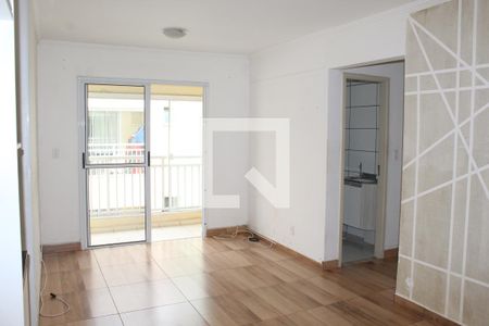 Sala de apartamento para alugar com 2 quartos, 55m² em Jardim Rio das Pedras, Cotia