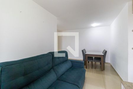 Sala de apartamento para alugar com 2 quartos, 50m² em Vila Industrial, Campinas