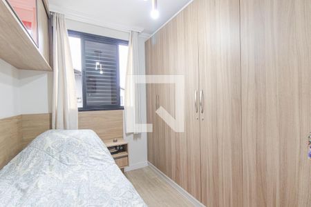 Quarto 1 de apartamento para alugar com 3 quartos, 72m² em Uberaba, Curitiba