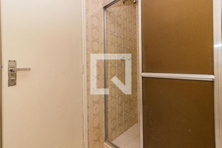 Banheiro de apartamento para alugar com 1 quarto, 46m² em Farroupilha, Porto Alegre