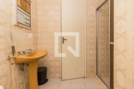 Banheiro de apartamento para alugar com 1 quarto, 46m² em Farroupilha, Porto Alegre