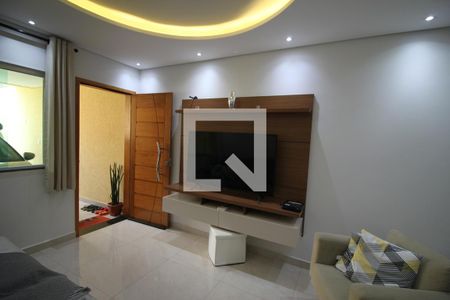 Sala de casa à venda com 3 quartos, 114m² em Jardim Sabara, São Paulo