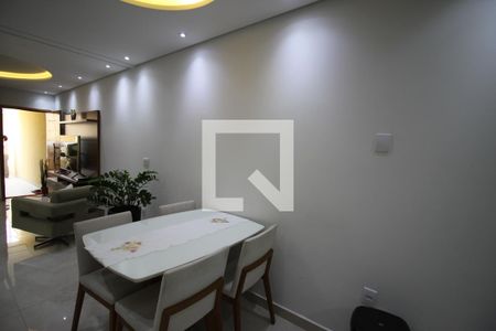 Sala de casa à venda com 3 quartos, 114m² em Jardim Sabara, São Paulo