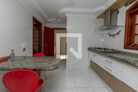 Casa à venda com 280m², 4 quartos e 6 vagas Casa à venda com 280m², 4 quartos e 6 vagasCozinha