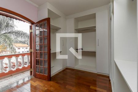 Casa à venda com 280m², 4 quartos e 6 vagas Casa à venda com 280m², 4 quartos e 6 vagasCloset da Suíte 1