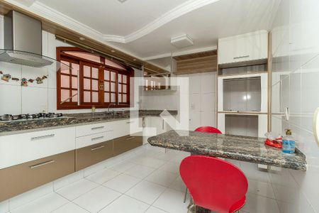Casa à venda com 280m², 4 quartos e 6 vagas Casa à venda com 280m², 4 quartos e 6 vagasCozinha
