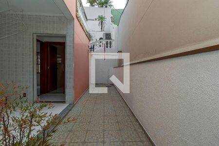 Casa à venda com 280m², 4 quartos e 6 vagas Casa à venda com 280m², 4 quartos e 6 vagasÁrea de Serviço