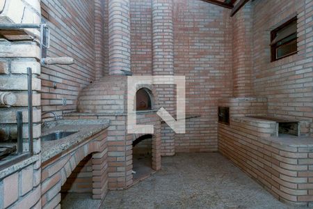 Casa à venda com 280m², 4 quartos e 6 vagas Casa à venda com 280m², 4 quartos e 6 vagasChurrasqueira
