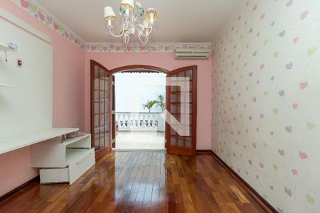Casa à venda com 280m², 4 quartos e 6 vagas Casa à venda com 280m², 4 quartos e 6 vagasSuíte 2