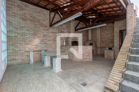 Casa à venda com 280m², 4 quartos e 6 vagas Casa à venda com 280m², 4 quartos e 6 vagasChurrasqueira