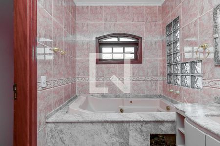 Casa à venda com 280m², 4 quartos e 6 vagas Casa à venda com 280m², 4 quartos e 6 vagasBanheiro da Suíte 2