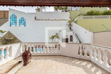Casa à venda com 280m², 4 quartos e 6 vagas Casa à venda com 280m², 4 quartos e 6 vagasVaranda da Suíte 2