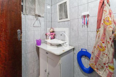 Banheiro de casa à venda com 9 quartos, 281m² em Padroeira, Osasco