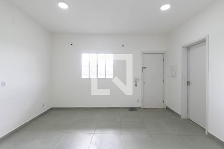 Sala  de apartamento para alugar com 2 quartos, 65m² em Cidade Líder, São Paulo
