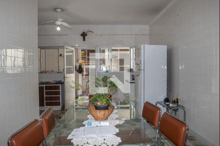 Casa para alugar com 234m², 3 quartos e 2 vagas Casa para alugar com 234m², 3 quartos e 2 vagasCozinha