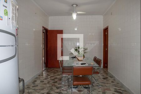 Casa para alugar com 234m², 3 quartos e 2 vagas Casa para alugar com 234m², 3 quartos e 2 vagasCozinha