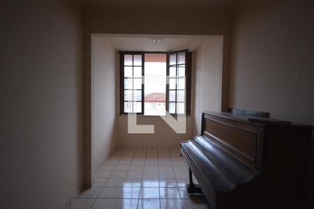 Sala de apartamento para alugar com 3 quartos, 100m² em Ramos, Rio de Janeiro