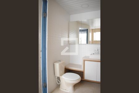Banheiro da Suíte de casa para alugar com 2 quartos, 90m² em Cidade Industrial, Curitiba