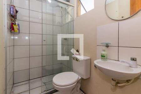 Banheiro de apartamento à venda com 2 quartos, 40m² em Campo Novo, Porto Alegre
